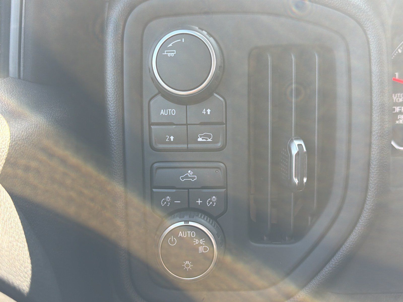 Used 2021 Chevrolet Silverado 1500 Custom w/ Safety Confidence Package AWD/4WD image 22