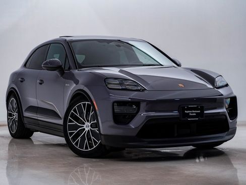 Certified 2025 Porsche Macan Electric image 8