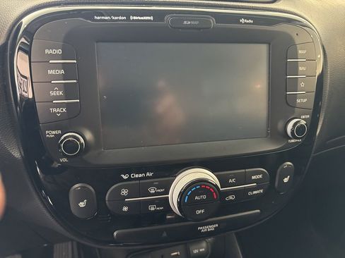 Used 2019 Kia Soul ! w/ Technology Package image 11