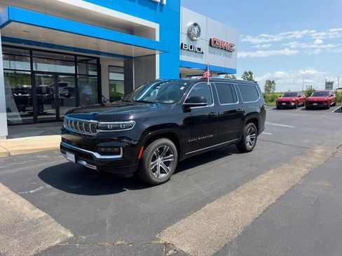 Used 2024 Jeep Grand Wagoneer L 4WD image 2