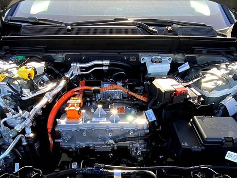 New 2025 Cadillac Lyriq Luxury image 17