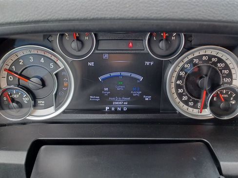 Used 2015 RAM 2500 Big Horn AWD/4WD image 11
