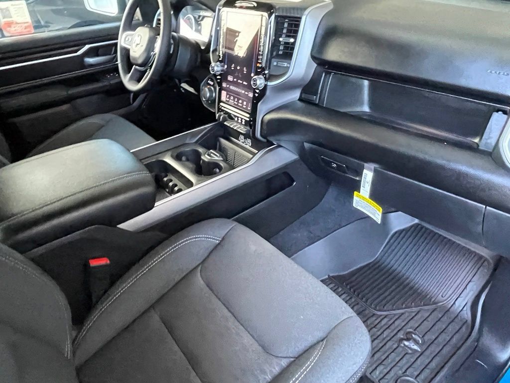 New 2026 RAM 1500 Big Horn AWD/4WD image 17