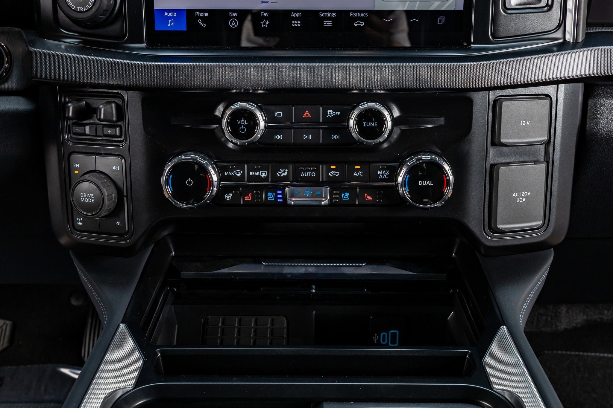 Used 2026 Ford F250 Platinum AWD/4WD image 25