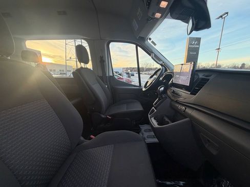 Used 2022 Ford Transit 350 XLT image 13
