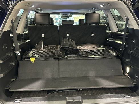 Used 2023 Toyota Sequoia Limited image 37