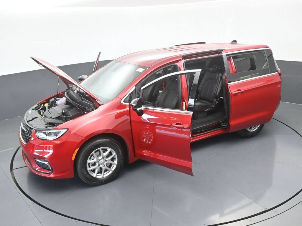 New 2026 Chrysler Pacifica Select FWD image 61