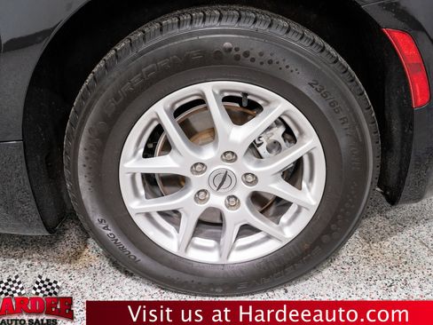 Used 2024 Chrysler Pacifica Touring-L image 10