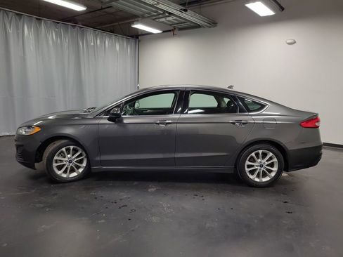 Used 2020 Ford Fusion SE image 6