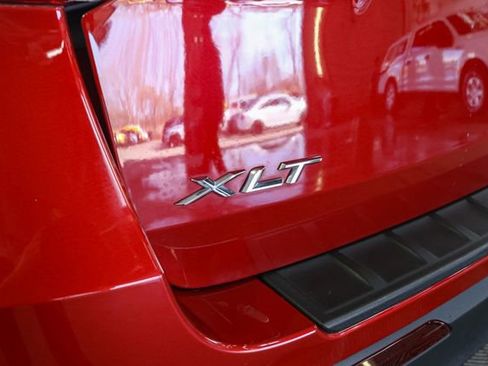 Used 2024 Ford Explorer XLT w/ Equipment Group 202A image 9