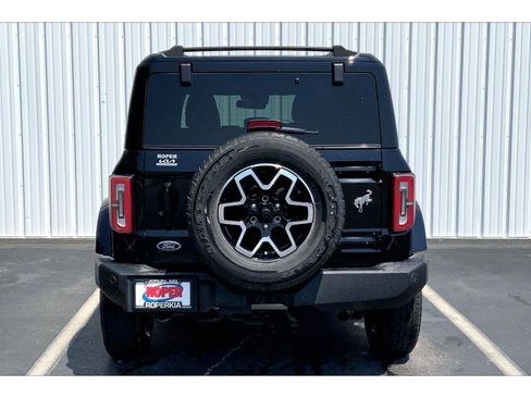 Used 2024 Ford Bronco Outer Banks AWD/4WD image 4