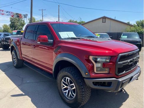 Used 2017 Ford F150 Raptor w/ Equipment Group 802A Luxury AWD/4WD image 8
