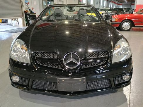Used 2011 Mercedes-Benz SLK 300 image 12