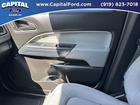 Used 2017 Chevrolet Colorado W/T w/ WT Convenience Package RWD image 28