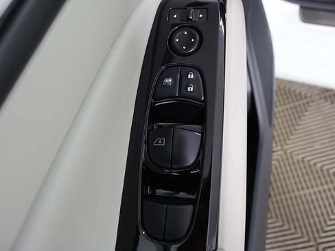 Used 2024 Nissan Altima 2.5 SL image 35