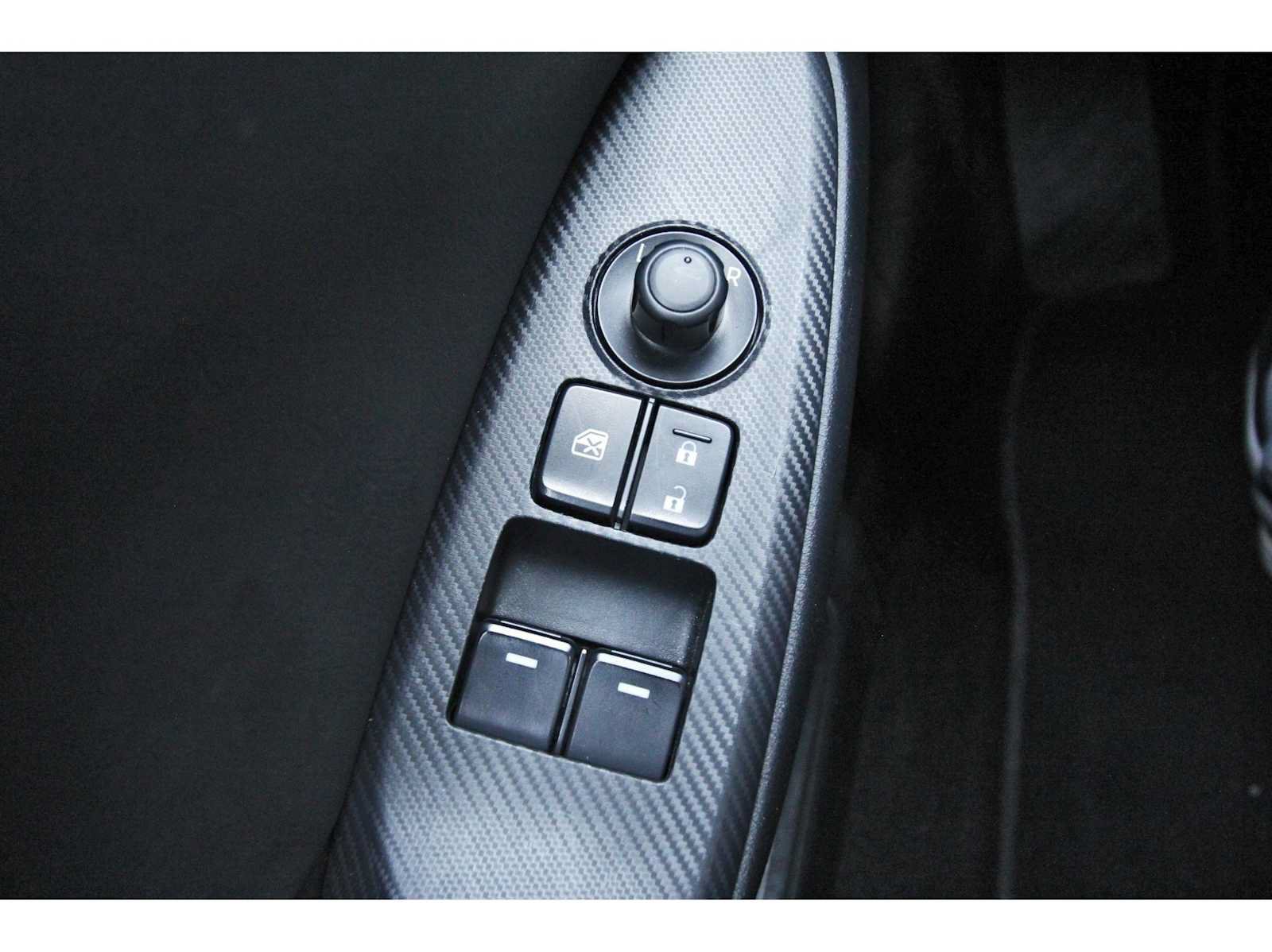 Used 2025 MAZDA MX-5 Miata RF Grand Touring RWD image 15
