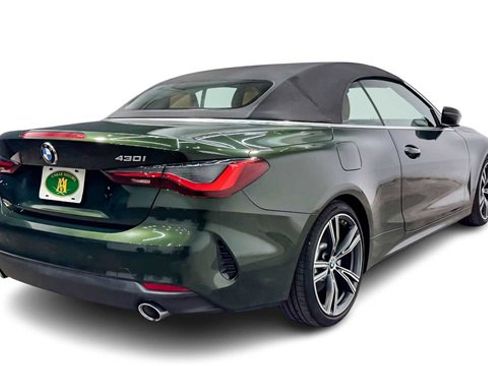 Used 2022 BMW 430i Convertible w/ Convenience Package image 2