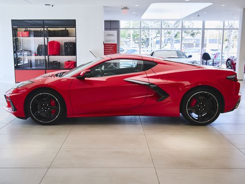 Used 2021 Chevrolet Corvette Stingray Preferred Cpe w/ 2LT image 52