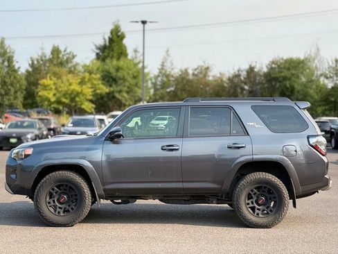 Certified 2023 Toyota 4Runner TRD Off-Road Premium AWD/4WD image 2