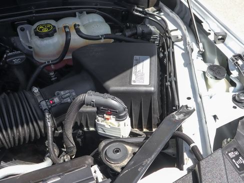 Used 2021 Chevrolet Suburban LT RWD image 14