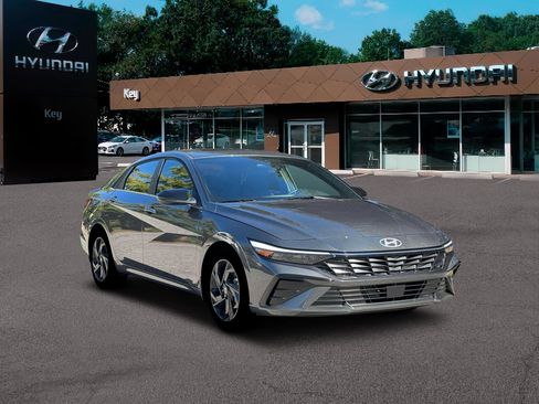 New 2026 Hyundai Elantra SEL Sport Premium image 11