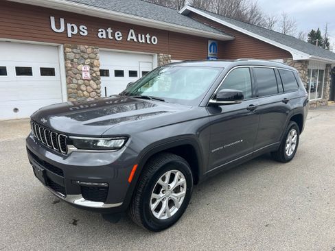 Used 2023 Jeep Grand Cherokee L Limited AWD/4WD image 1