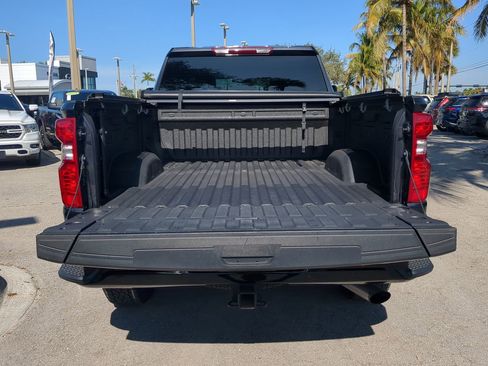 Used 2024 Chevrolet Silverado 2500 Custom w/ Custom Value Package image 13