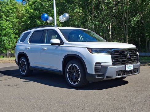 New 2026 Honda Pilot image 2