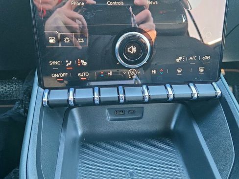 New 2026 GMC Terrain AT4 w/ Technology Package II image 24