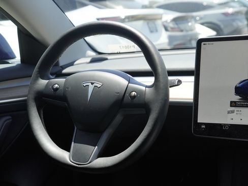 Used 2023 Tesla Model 3 Standard Range RWD image 24
