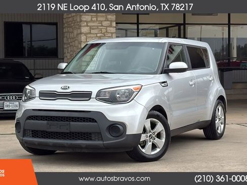 Used 2018 Kia Soul FWD image 2