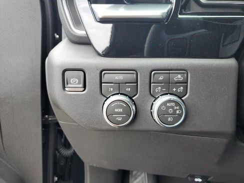 New 2026 GMC Sierra 1500 SLT AWD/4WD image 35