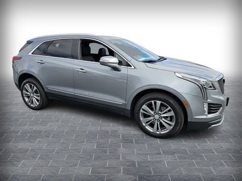 Certified 2024 Cadillac XT5 Premium Luxury w/ LPO, Floor Liner Package image 3