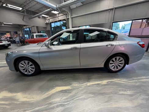 Used 2015 Honda Accord EX-L image 38