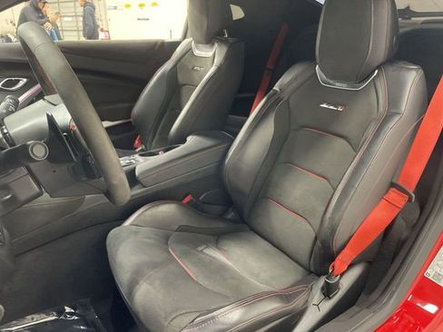 Used 2019 Chevrolet Camaro ZL1 image 11