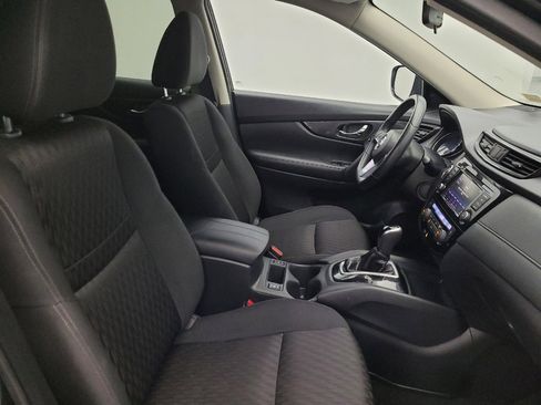 Used 2020 Nissan Rogue SV image 21