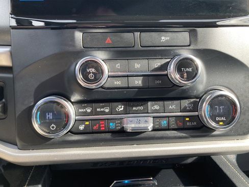 Certified 2023 Ford Expedition Max XLT image 16