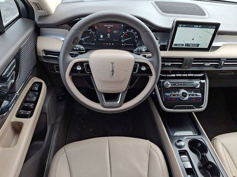 Certified 2022 Lincoln Corsair AWD w/ Equipment Group 101A image 11