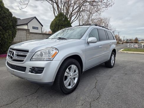 Used 2007 Mercedes-Benz GL 450 4MATIC 4dr 4.7L image 1