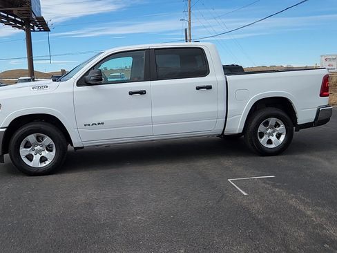 Used 2025 RAM 1500 Big Horn AWD/4WD image 2