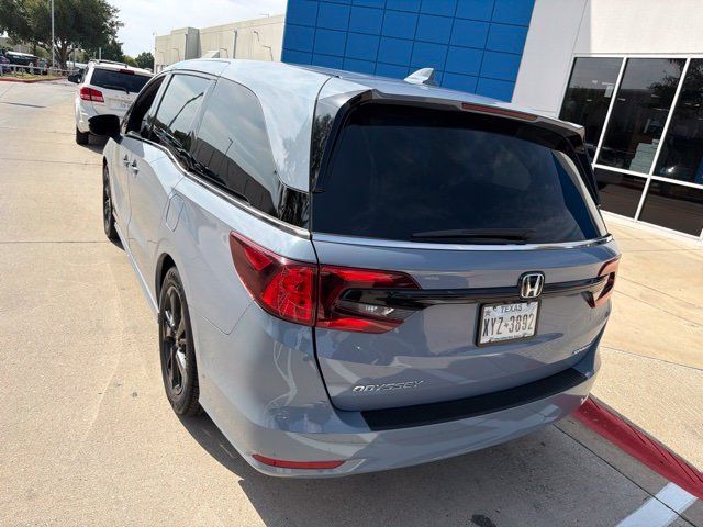 Used 2023 Honda Odyssey Sport image 7