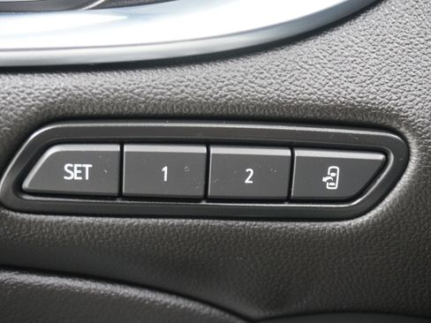 Used 2024 Buick Enclave Avenir w/ Avenir Technology Package FWD image 17