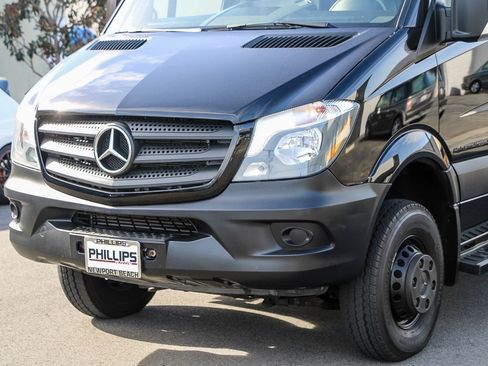 Used 2017 Mercedes-Benz Sprinter 3500 image 10