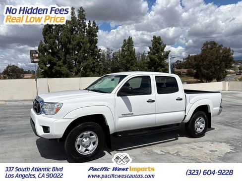 Used 2015 Toyota Tacoma PreRunner w/ SR5 Package image 1
