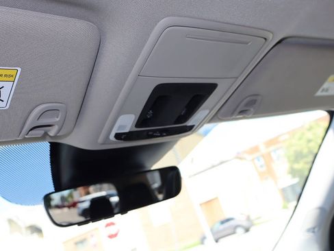 Used 2025 Honda Pilot Elite image 24