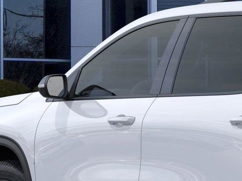 New 2026 Chevrolet Traverse LT image 12