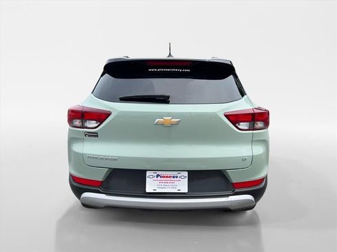 Used 2025 Chevrolet TrailBlazer LT FWD image 4