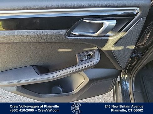 Used 2017 Porsche Macan image 37