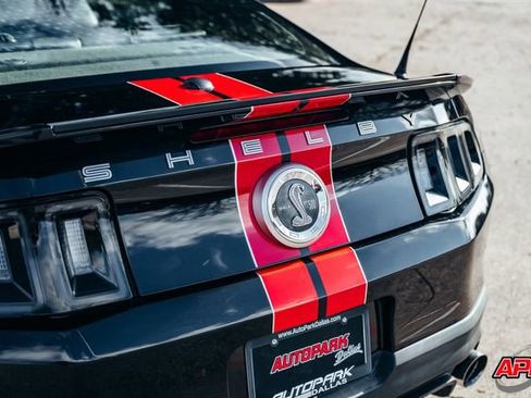 Used 2011 Ford Mustang Shelby GT500 w/ SVT Performance Pkg image 31