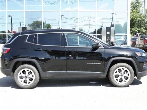 New 2025 Jeep Compass Latitude image 6